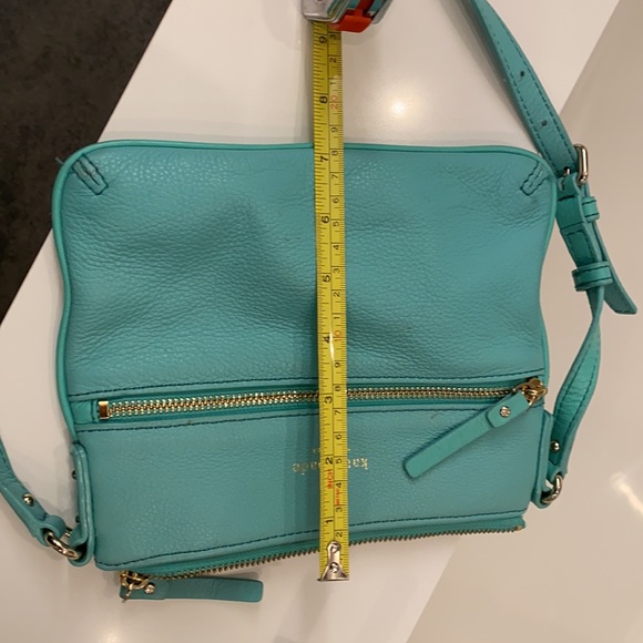 Kate spade cross body bag. EUC - Picture 7 of 8